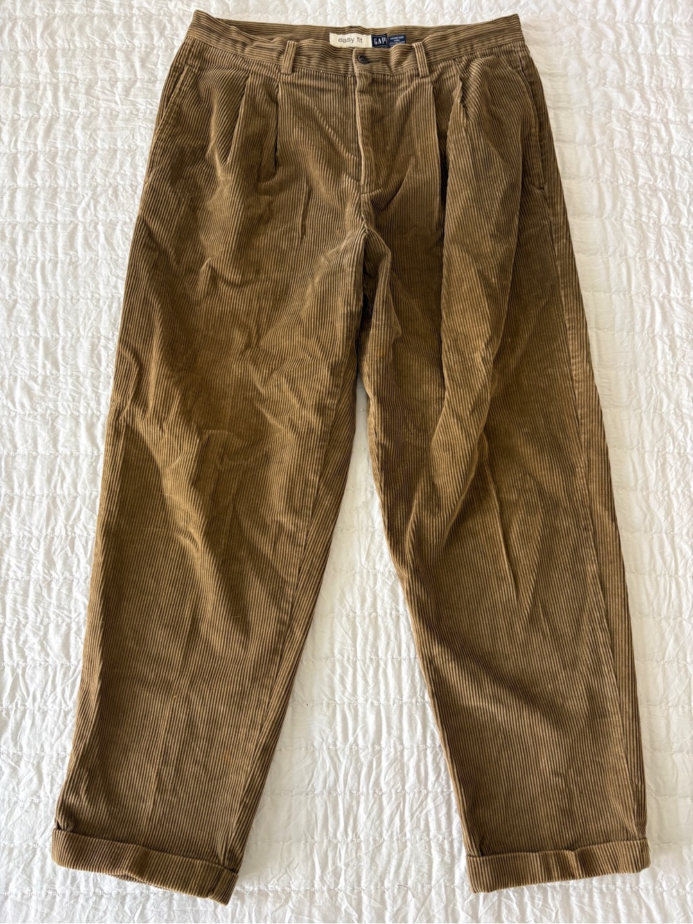 Y2K Vintage GAP Men’s Tan Corduroy Pleated Trousers
